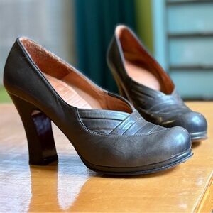 Elegant black Chie Mihara heels 40.5